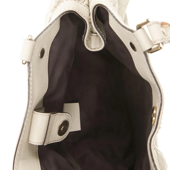 Gucci Medium Signature Sukey Hobo - Picture 4 of 4